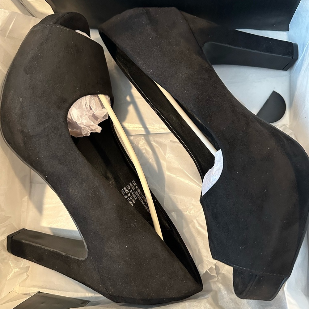 Torrid platform peep toe heels size 11.5 W